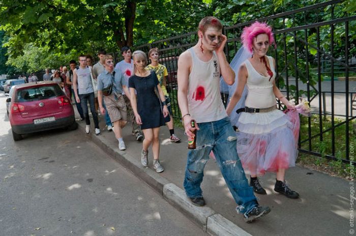 Zombie Wedding (44 pics)