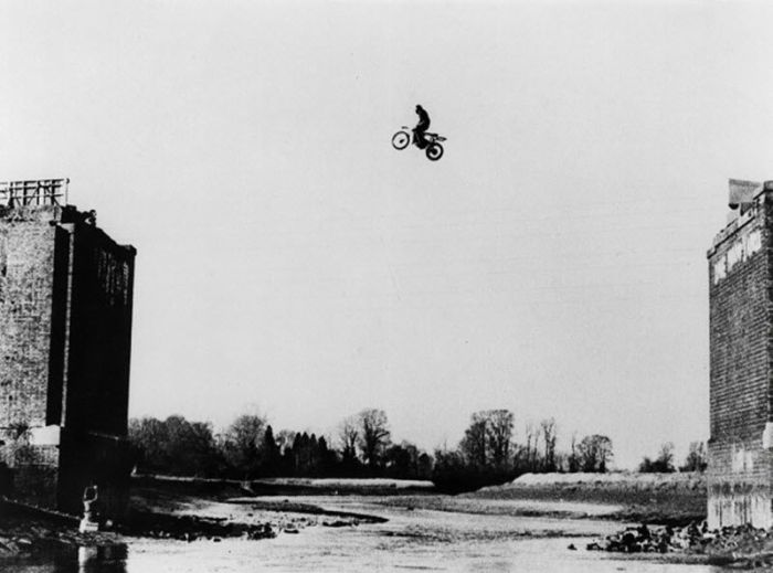 The Best Bike Stunts (30 pics)