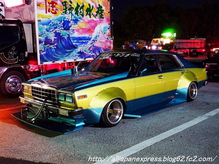 Bōsōzoku-Style Cars (49 pics)