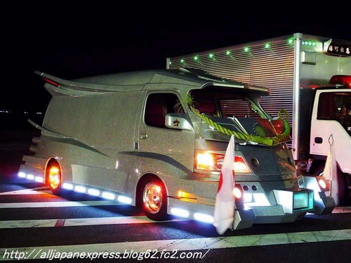 Bōsōzoku-Style Cars (49 pics)