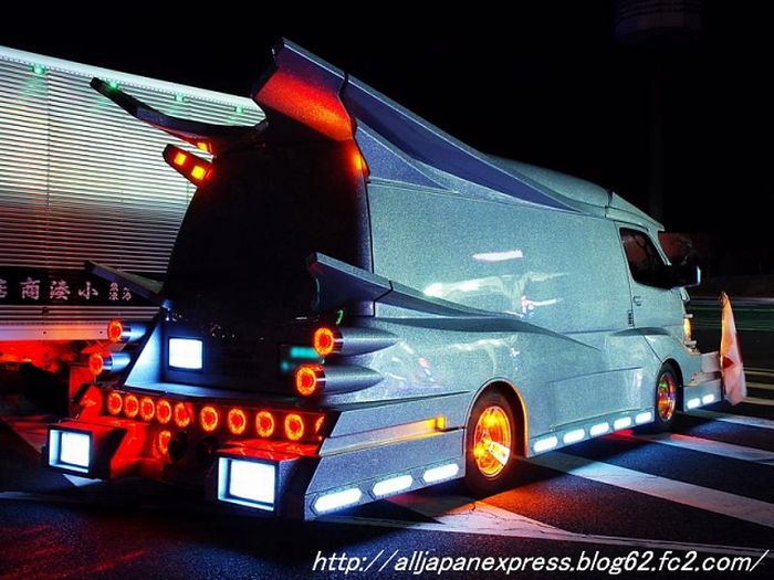 Bōsōzoku-Style Cars (49 pics)