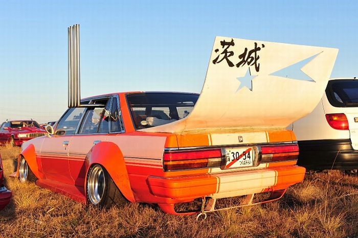 Bōsōzoku-Style Cars (49 pics)