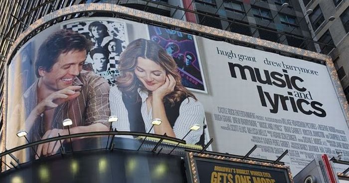 Times Square Ads (77 pics)