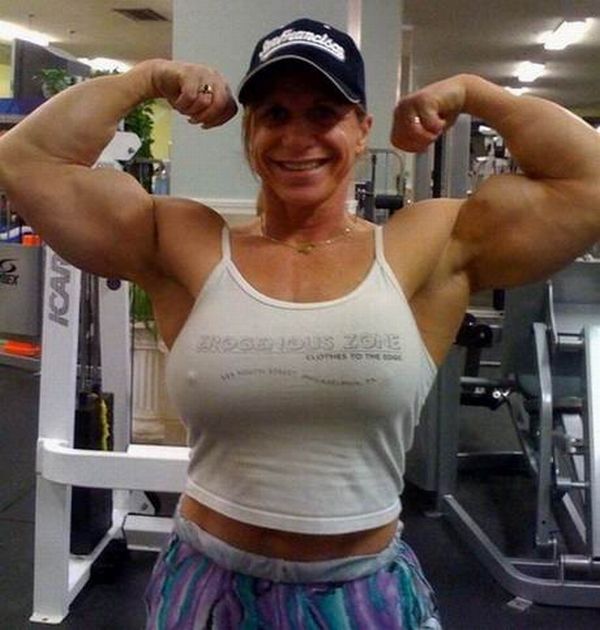 Very Strong Woman (18 pics)