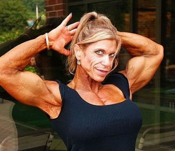 Very Strong Woman (18 pics)