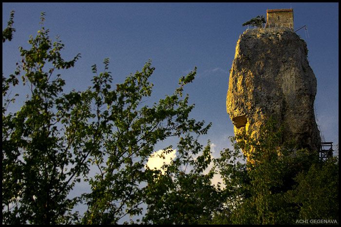 Churches Built on Rocks (12 pics)