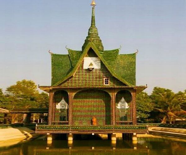 Temple Built Out Of Beer Bottles (21 pics)