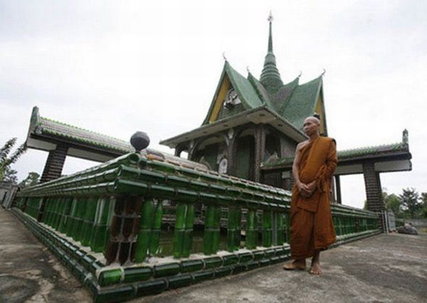 Temple Built Out Of Beer Bottles (21 pics)