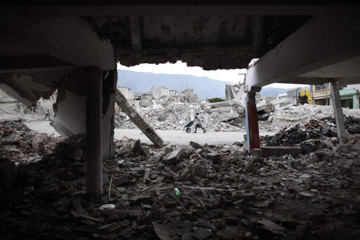 Haiti Six Months After (43 pics)