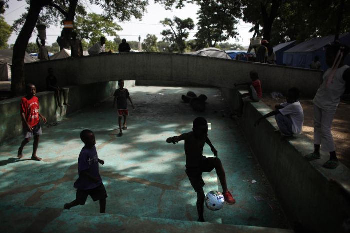 Haiti Six Months After (43 pics)