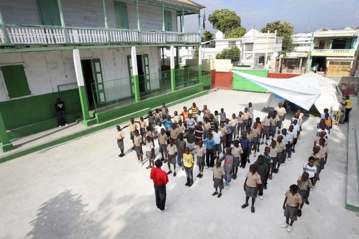 Haiti Six Months After (43 pics)