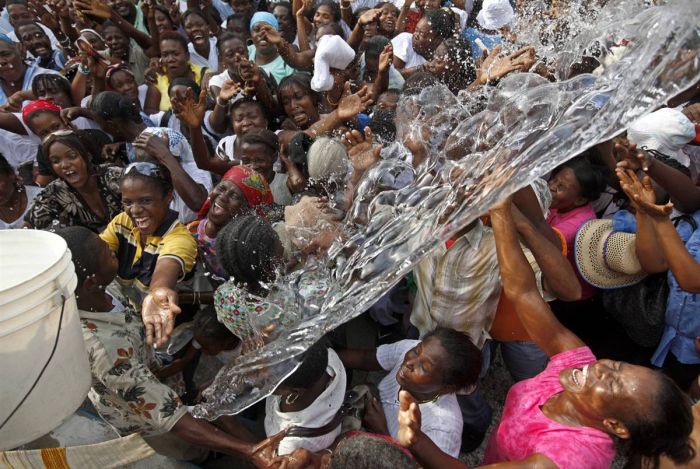 Haiti Six Months After (43 pics)