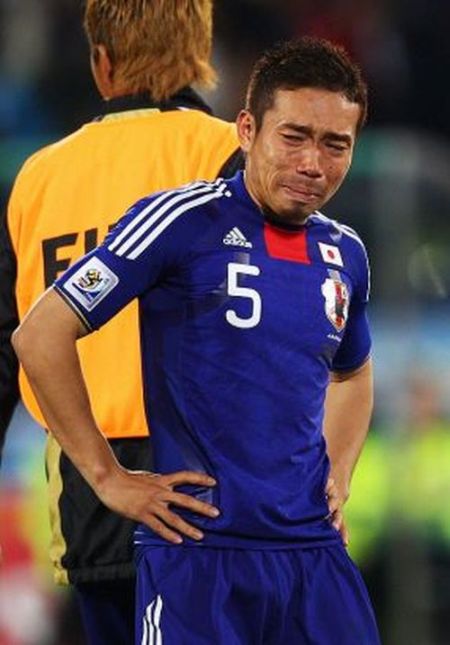 Tears of Soccer. When Grown Men Cry (20 pics)