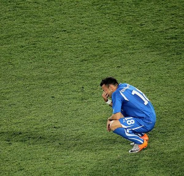 Tears of Soccer. When Grown Men Cry (20 pics)