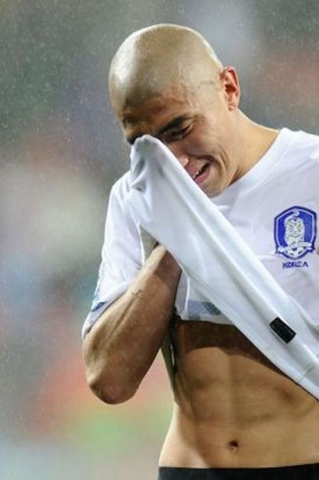 Tears of Soccer. When Grown Men Cry (20 pics)