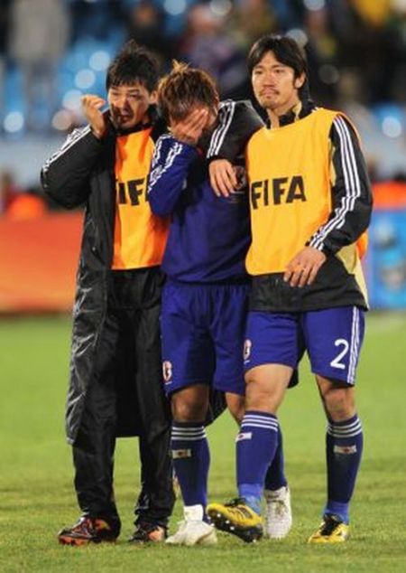 Tears of Soccer. When Grown Men Cry (20 pics)