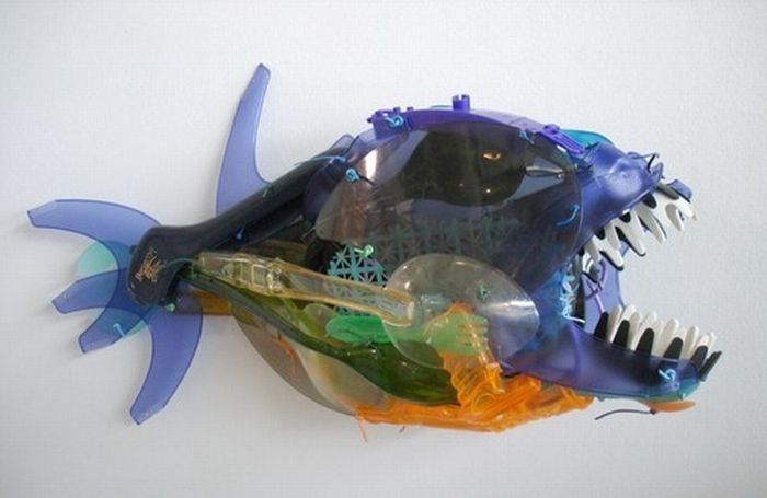 Terrific Works of Art Made From Common Trash (40 pics)