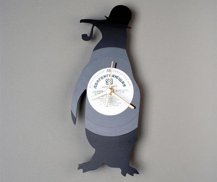 Clocks Made From Vinyl Records (17 pics)