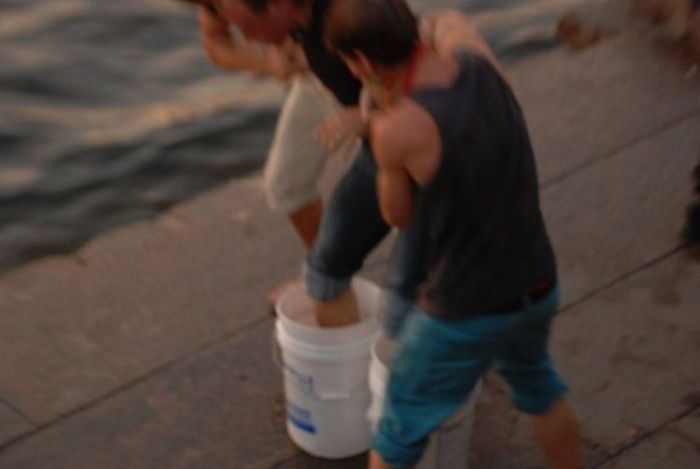 Mafia Style Prank in Russia (10 pics)