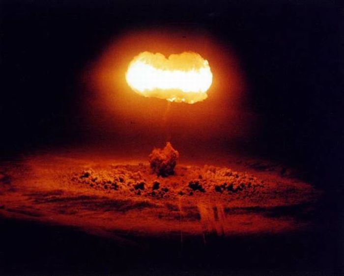 Nuclear Explosions (88 pics)