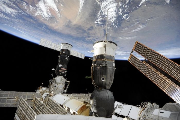 Photos Made by an Astronaut (159 pics)