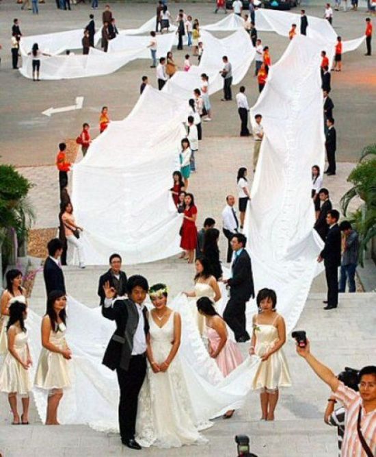 Unusual Wedding Dresses (27 pics)