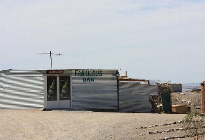 Bars of Namibia (10 pics)
