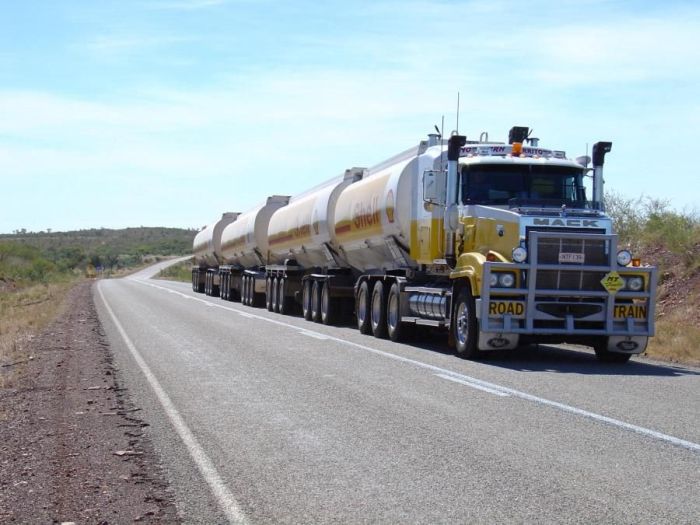 Road Trains (13 pics)