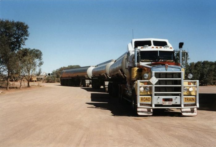 Road Trains (13 pics)
