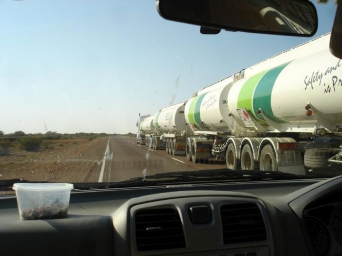 Road Trains (13 pics)