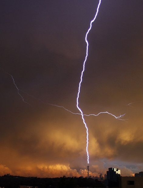 Lightning and Thunderstorms (30 pics)