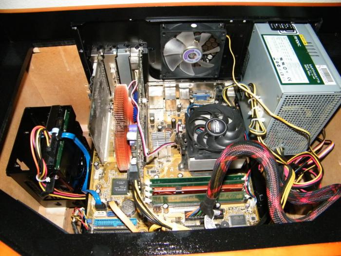 Case Mod. PC Inside a Turntable (26 pics)