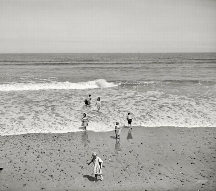 Beaches of the Past (58 pics)