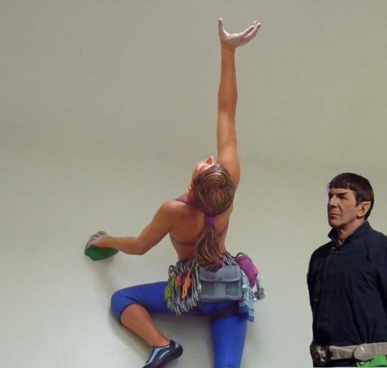 Climbing Girl (33 pics)