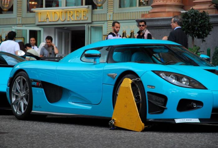 Clamped Supercars (7 pics)