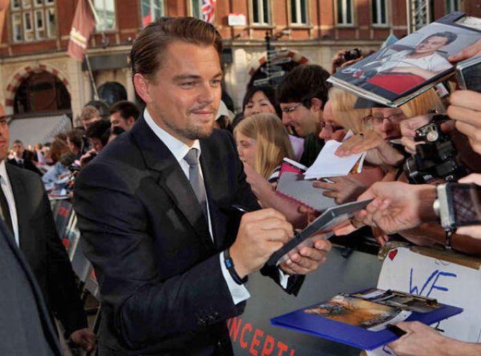 The Life of Leonardo DiCaprio in Photographs (20 pics)