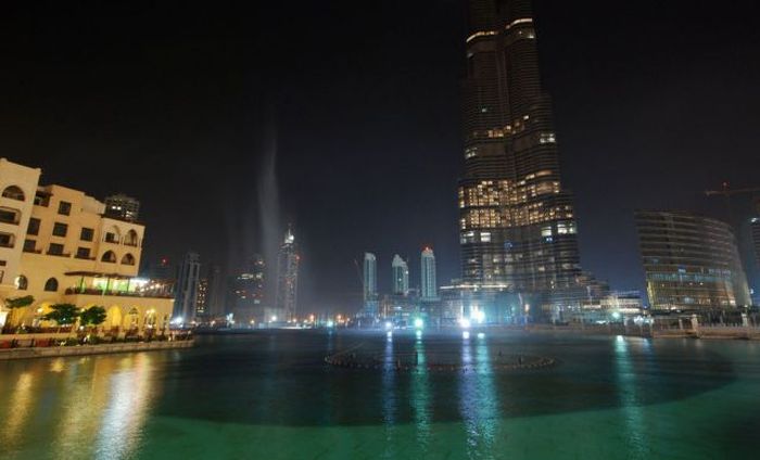 Amazing Water Fountain of Burj Dubai Lake (20 pics + 1 video)