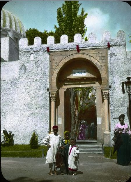 Color Photos of Paris in 1900s (51 pics)