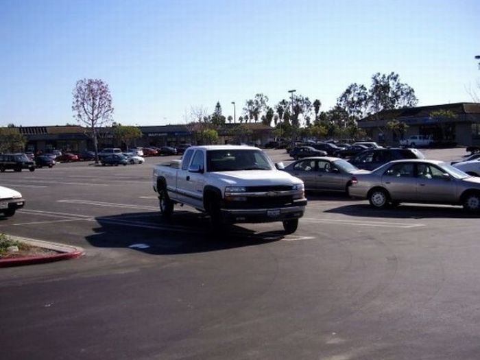 Parking Lot Disasters (55 pics)