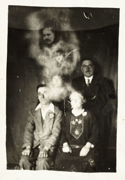 Retro Ghost Photos (22 pics)