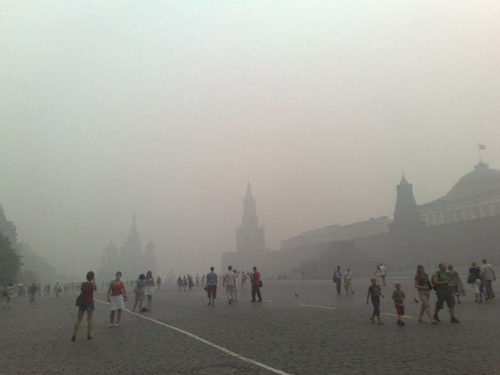 Moscow Chokes in Intense Smog (28 pics)