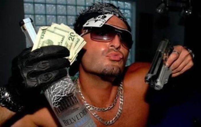 The Most Hilarious Gangsters (25 pics)