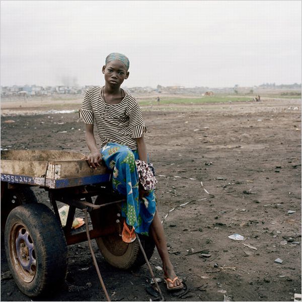 Graveyard for Dead Computers in Ghana (16 pics)