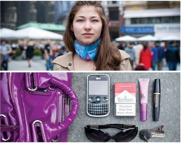 Things That People Carry (80 pics)