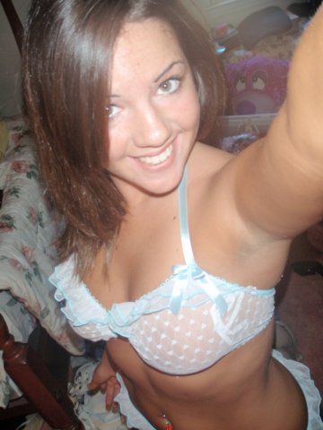 Hot Facebook Girls (100 pics)