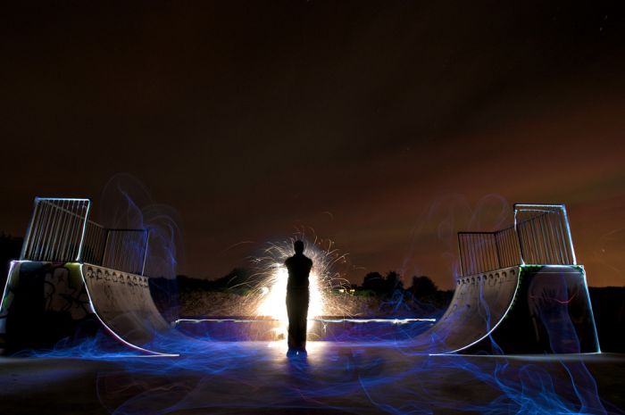 Playing with Light in a Skate Park (15 pics)