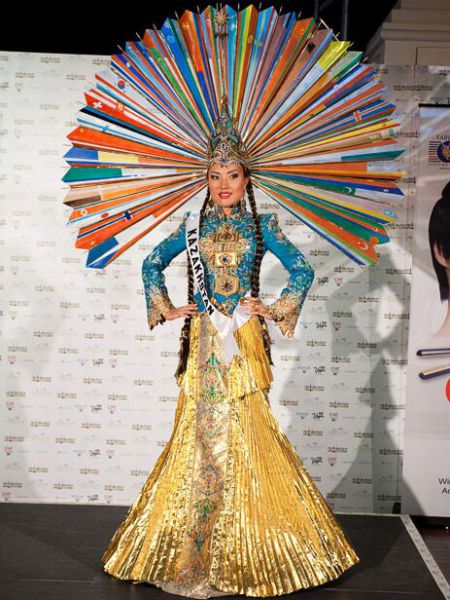 Miss Universe 2010 National Costume Show (30 pics)