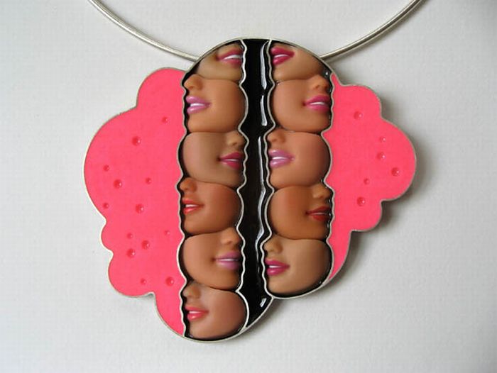 Unusual Necklaces (18 pics)