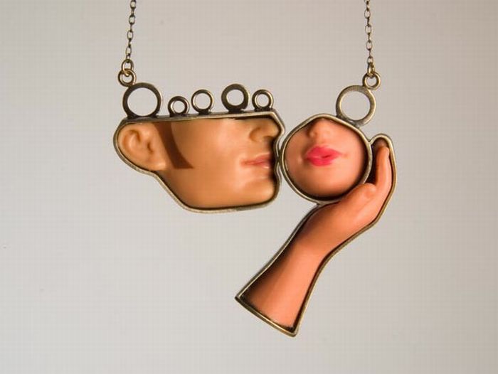 Unusual Necklaces (18 pics)