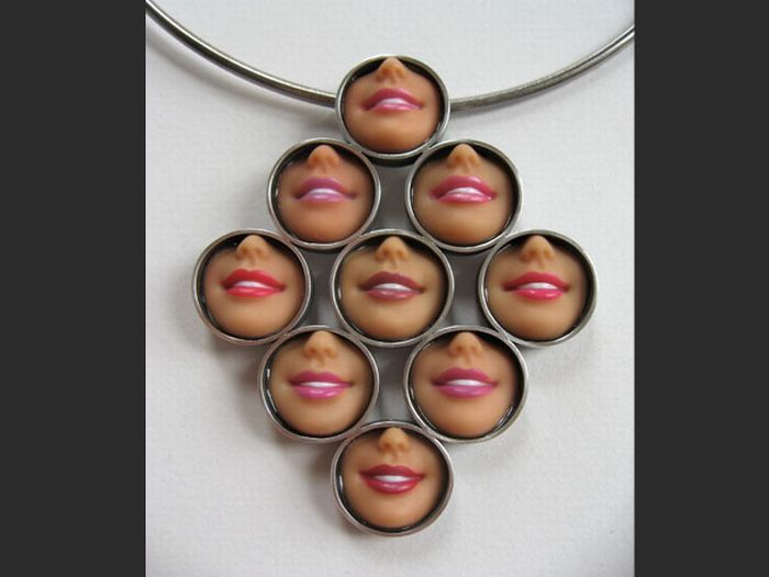 Unusual Necklaces (18 pics)